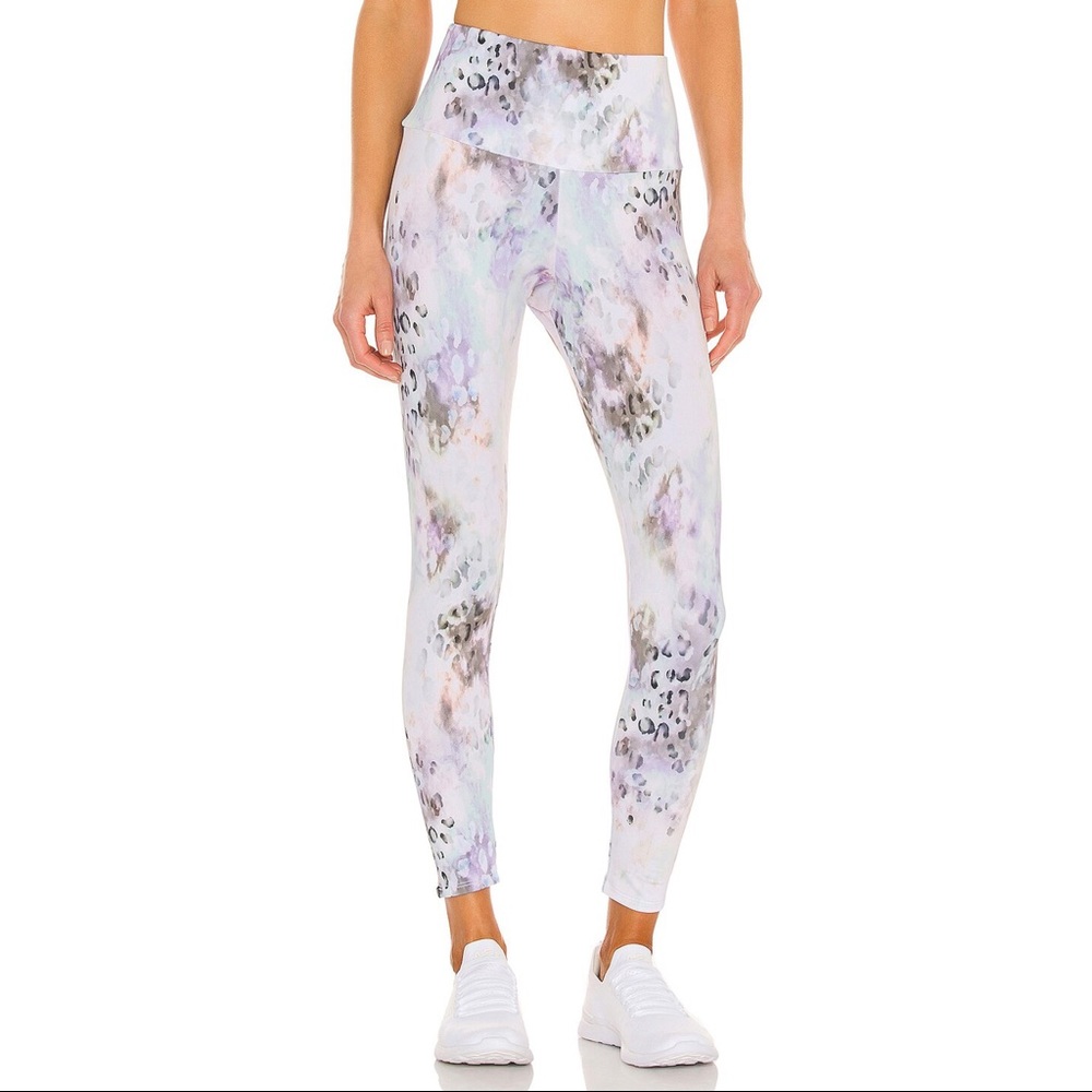 Onzie High Rise Basic Midi Legging in Animal Quartz Leopard Printed S/M
